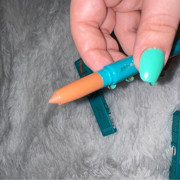 Thrive Causemetics Infinity Waterproof Eyeshadow Stick in Shade Gailon NIB - Picture 2 of 2